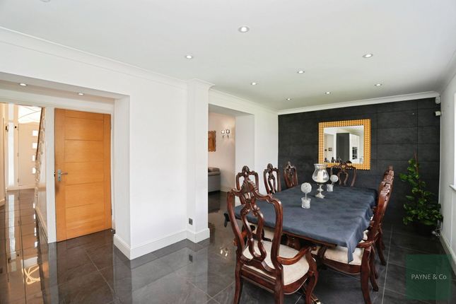139 Elgin Road, Ilford photo 4