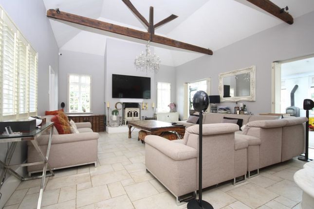 The Carriage House, Rusper Road, Capel, Dorking photo 2