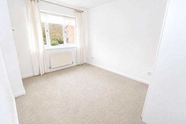 14, Wedgewood Drive, Church Langley photo 4