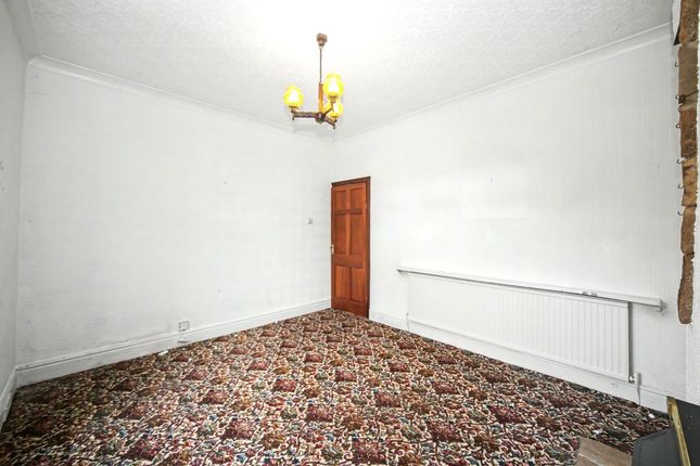 10, Fairmount Avenue, Bolton photo 4