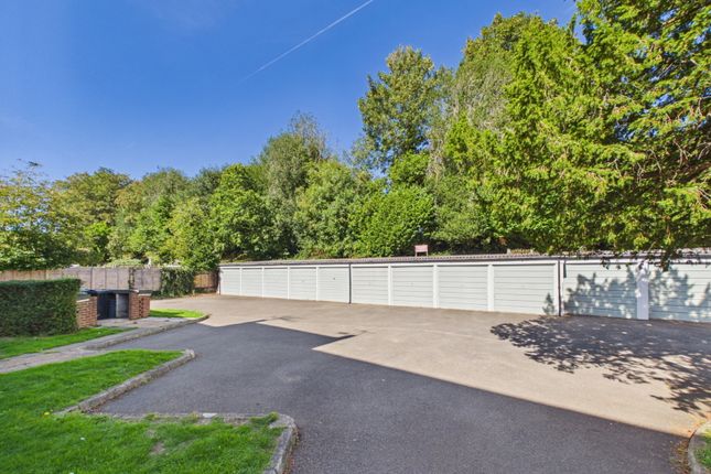 Redington,8, Lower Queens Road, Ashford photo 4