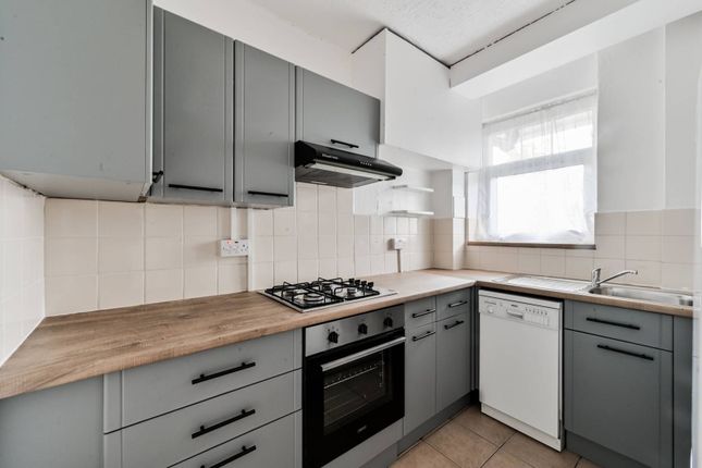 Thumbnail Flat for sale in Lynmouth Road, Stoke Newington, London