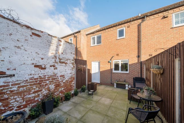 Terraced house for sale in Maltkiln Road, Fenton, Lincoln