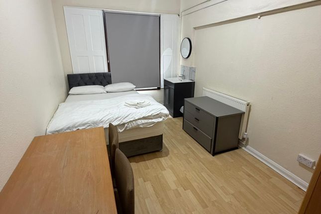 293-295 Bath Road, Hounslow photo 5