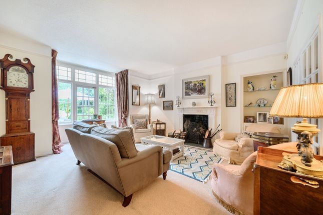8, Henfords Marsh, Warminster photo 3
