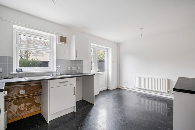 69, Croxford Gardens, Kidlington photo 3