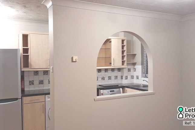 Rowe Court, Reading photo 3