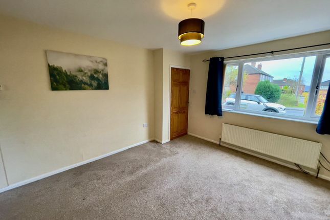 46, Westfield Drive, Leeds photo 3