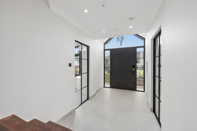 10 Verdure Avenue, Bolton photo 3