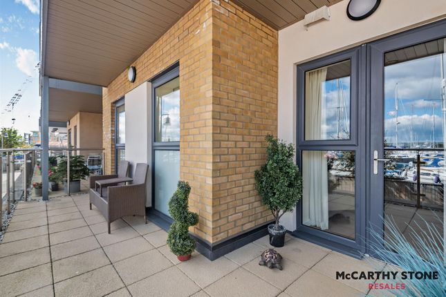 1-bed flat on 5 Viewpoint, Harbour Road, Gosport, £164,950