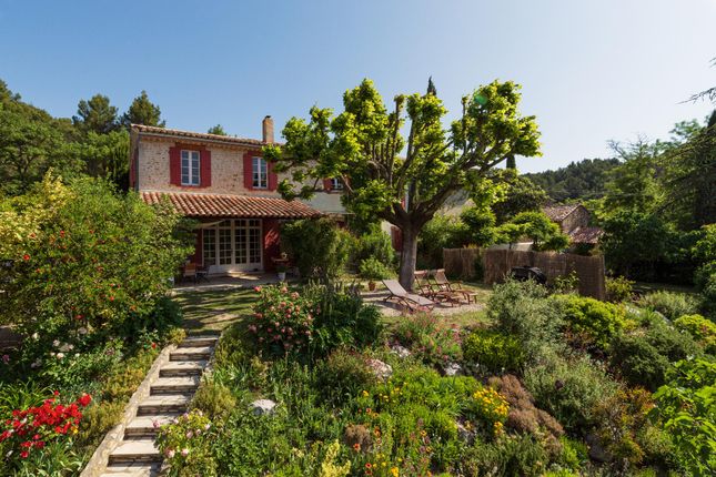Property for sale in Rasteau, Vaucluse, Provence-Alpes-Côte D'azur, France