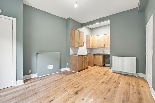 7 (GF1) , Milton Street, Abbeyhill, Edinburgh photo 3