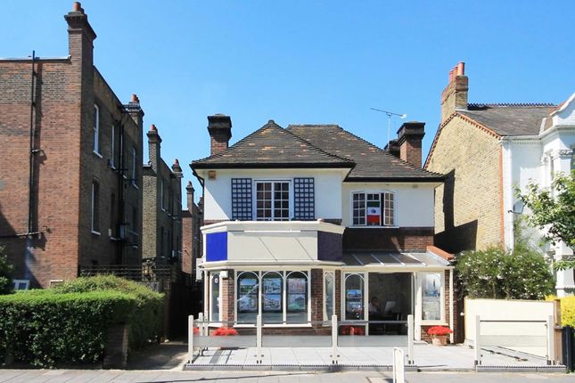Thumbnail Flat to rent in Fulham Palace Road, Fulham, London
