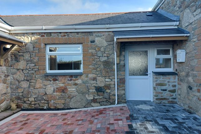 Thumbnail Studio to rent in New Portreath Road, Redruth