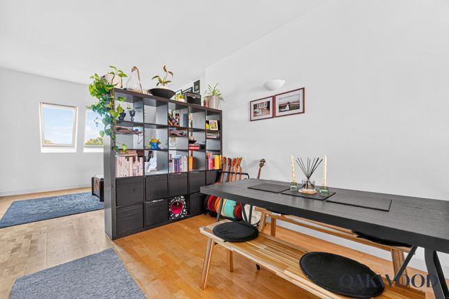 Flat 59, Red Square, London photo 4