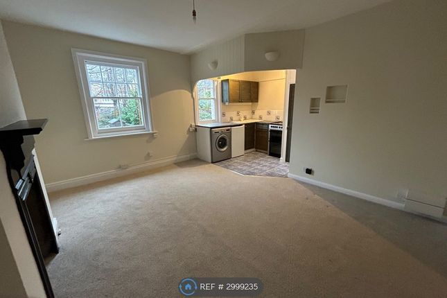 Flat C, York Road, Guildford photo 3