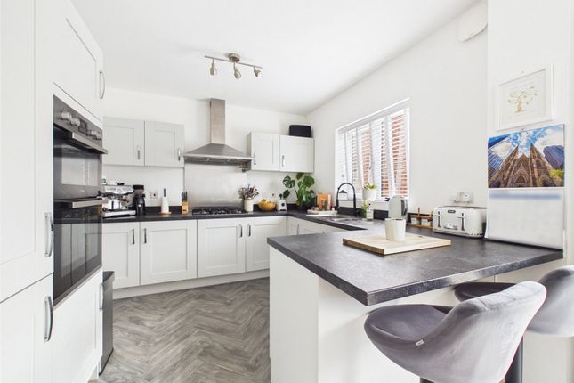7, Alderman Road, Gloucestershire photo 2