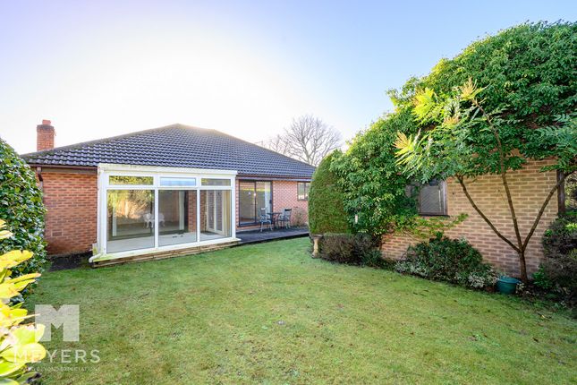 17, Sherwood Drive, Verwood photo 2