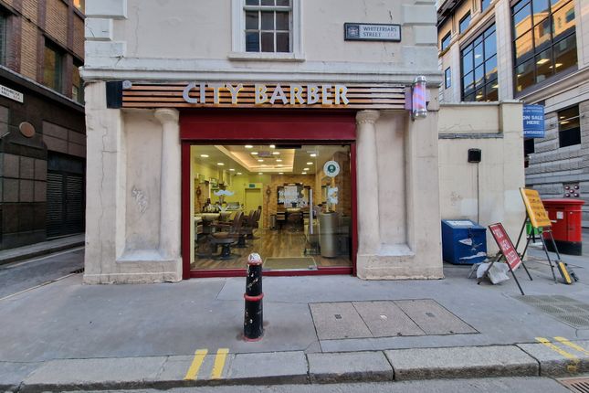 Retail premises to let in 24 Tudor Street, London