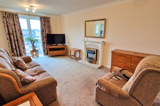 44, STONELEIGH COURT, JOHN STREET, PORTHCAWL photo 2