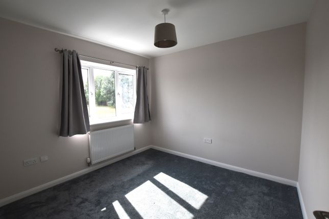 13 Wiltshire Way Bed 2