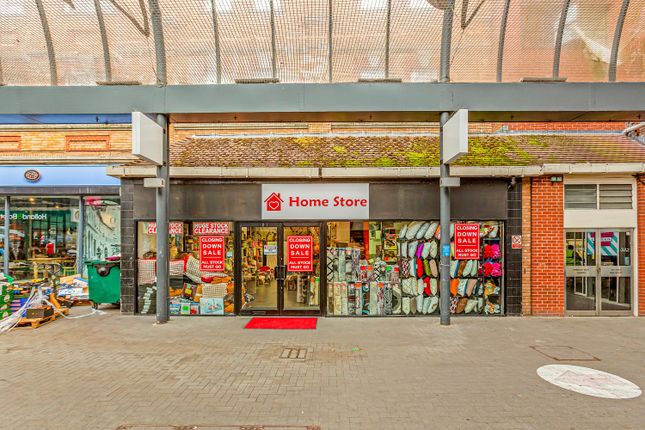 Retail premises to let in 21 Treaty Centre, High Street, Hounslow