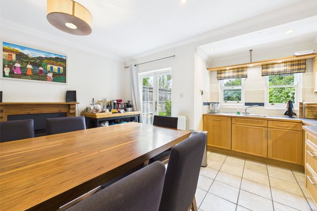 31, Admiralty Way, Teddington photo 3