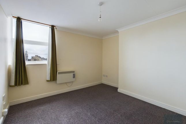 Flat to rent in Mutley Plain, Plymouth, Devon
