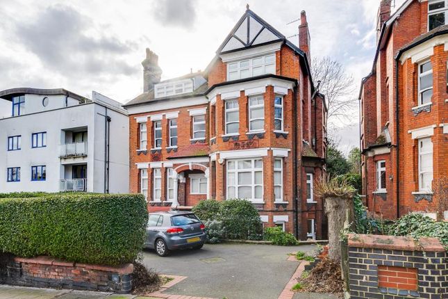 Thumbnail Flat to rent in Stanhope Road, Highgate