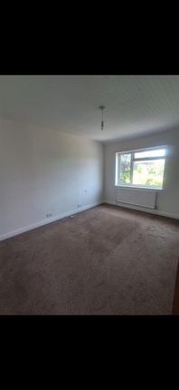 18, Middlehurst Road, Warrington photo 3