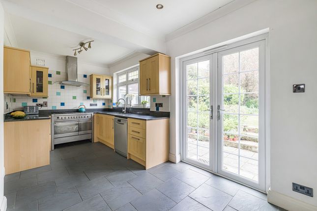 14, Rafford Way, Bromley photo 4