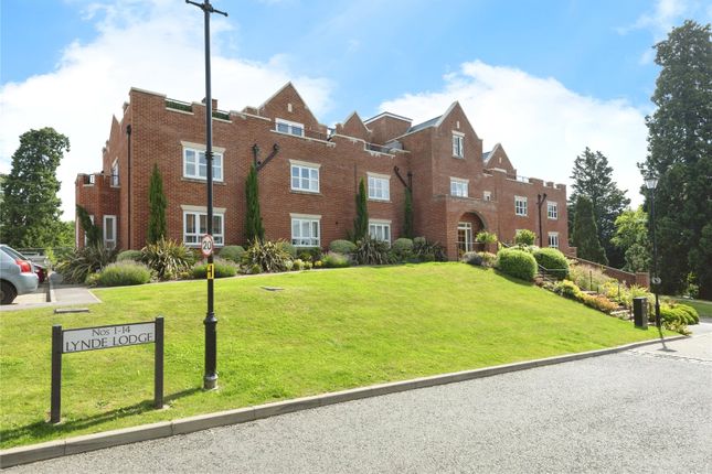 1-bed flat on 2 Lynde Lodge,, Butterwick Way, Hertfordshire, £300,000