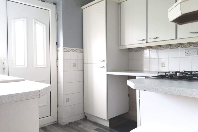 38 Bingfield Gardens, Newcastle Upon Tyne photo 2