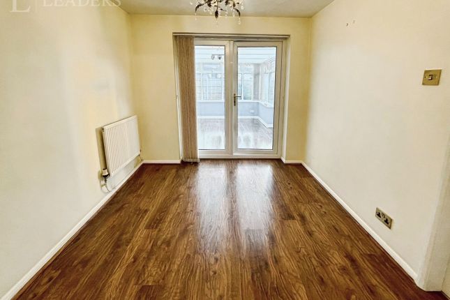 6, Greenmount Close, Littleover photo 4