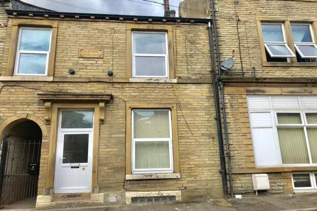 Flat to rent in 2 Wellington Place, Halifax