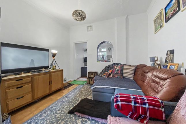 177, Arthur Road, Windsor photo 4
