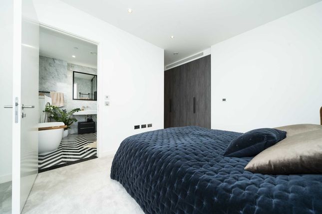 Flat for sale in Wards Place, London