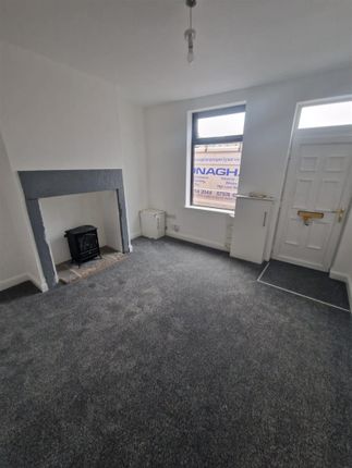 4 Catherine Street, Catherine Street, LEIGH photo 2