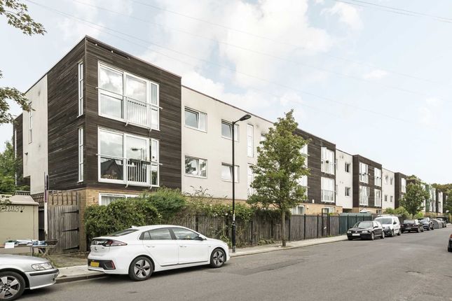 Thumbnail Flat for sale in Borland Road, London