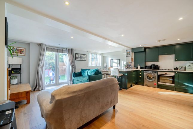 50B, Valleyfield Road, London photo 2