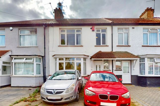 38, Kings Avenue, Greenford photo 3