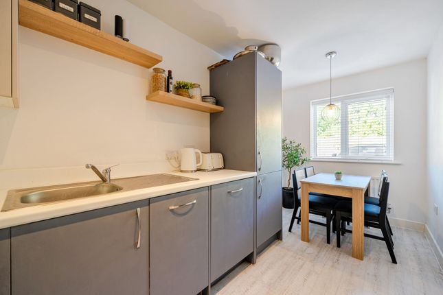 11 Brenchley Way, Faversham photo 4