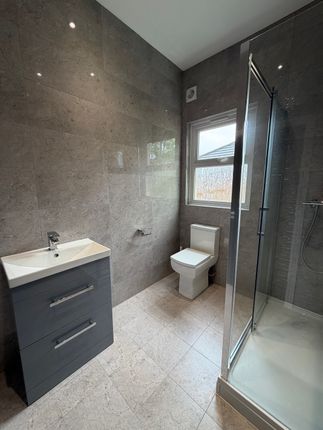 2B, Beatrice Avenue, London photo 5