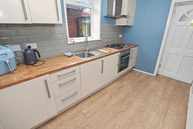 71, Upper Wortley Road, West Yorkshire photo 4