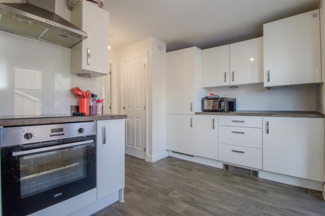 22, Brewin Road, Leamington Spa photo 3