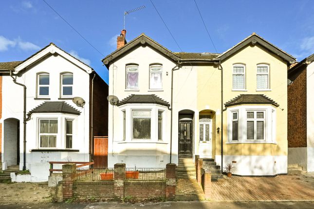 Thumbnail End terrace house to rent in Grenfell Road, Maidenhead