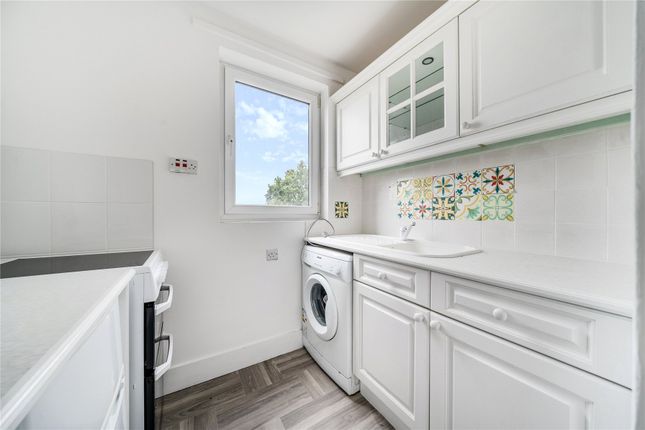 Flat 21, Keats House,, Porchester Mead, Beckenham photo 2