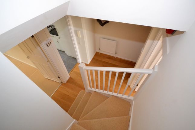 63c Westminster Court, Guildford photo 4