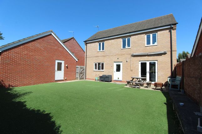 7, Maddock Close, Leicester photo 2