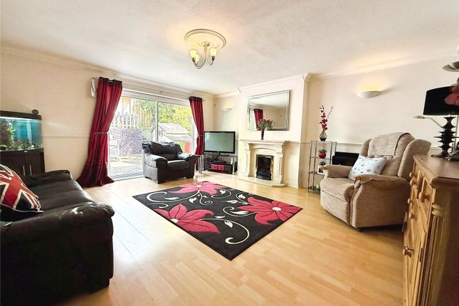 17, Peterhouse Close, Sandhurst photo 3
